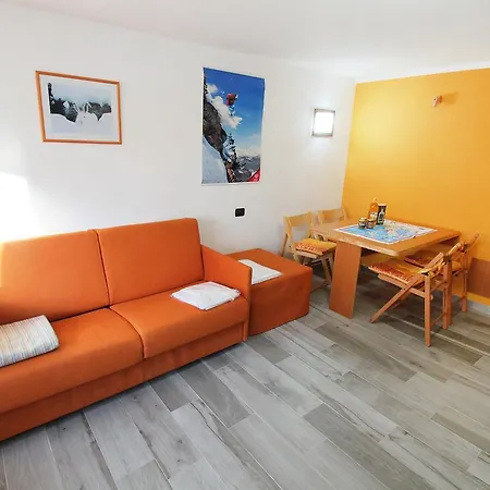 Locazione Turistica Cervinia.2 * Брей-Червиния